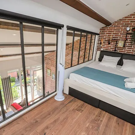 Feretra - Proche Metro - 10min Centre Apartment
